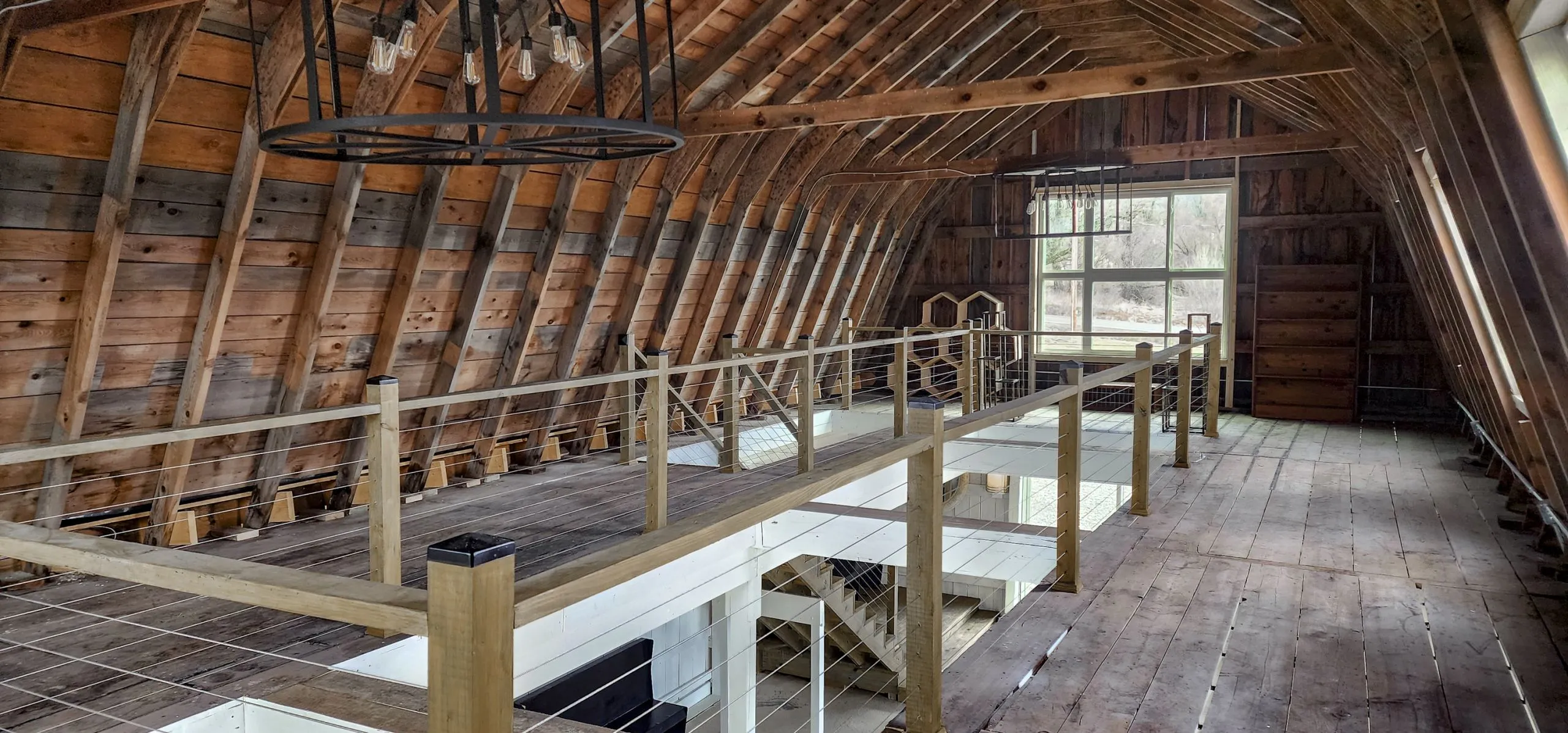 Luxe Home and Leisure - Venue Noir