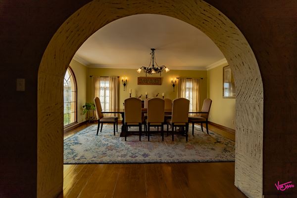 Glendower Estate - Speakeasy Recording Studio