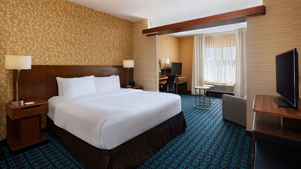 Fairfield Inn & Suites Lincoln Airport