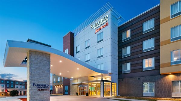 Fairfield Inn & Suites Lincoln Airport