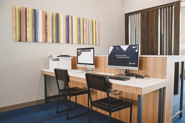 Holiday Inn Express & Suites Omaha Downtown - Old Market