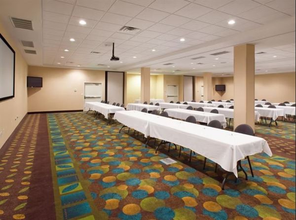 Holiday Inn Lincoln Southwest