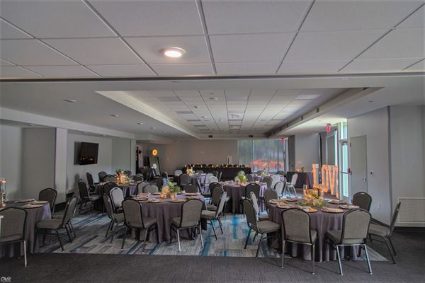 EVEN Hotels Downtown Omaha