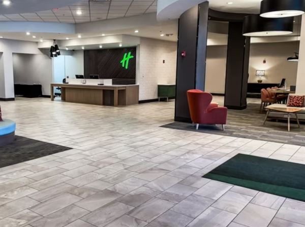 Holiday Inn Omaha Downtown-Airport