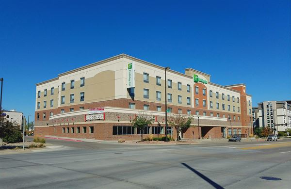 Holiday Inn Omaha Downtown-Airport