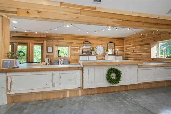 Dot & Lucy's Event Venue