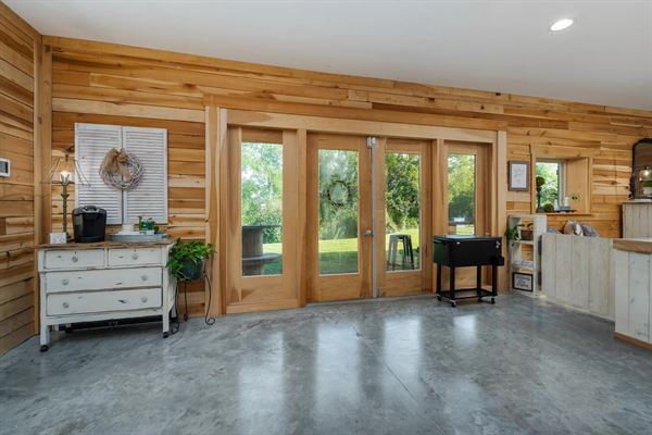 Dot & Lucy's Event Venue