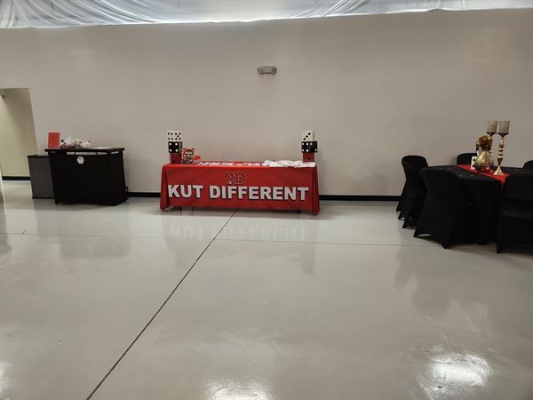 Diamondz and Pearlz Event Center