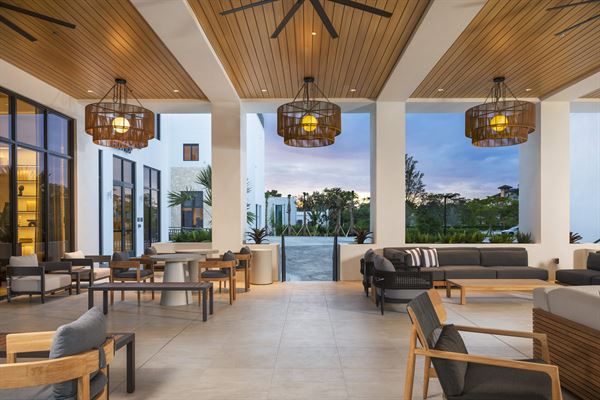 AC Hotel Naples 5th Avenue