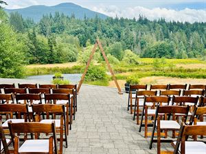 CEREMONY VENUE - Freebird Table & Oyster Bar Patio