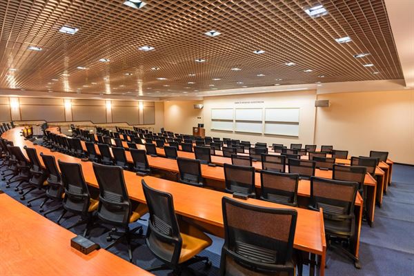 Villa Graziadio Executive Center