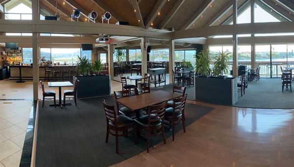 The Lighthouse Bar & Grill