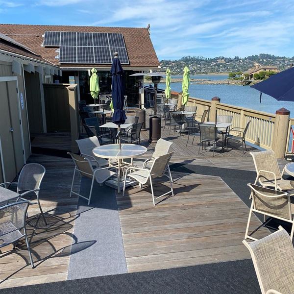 The Lighthouse Bar & Grill