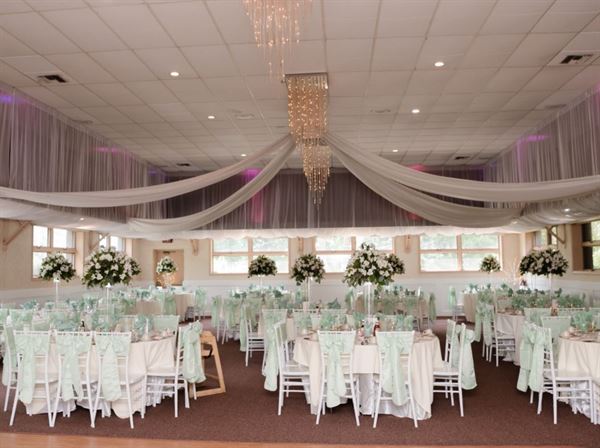 Carmen's Country Inn and Gardens