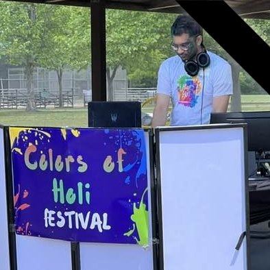 Desibels DJs, Karaoke, Photo Booth