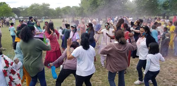 Desibels DJs, Karaoke, Photo Booth