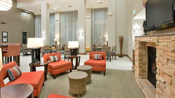 Hampton Inn & Suites Phoenix Glendale-Westgate