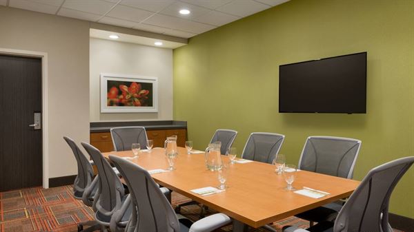 Home2 Suites by Hilton Phoenix Glendale-Westgate