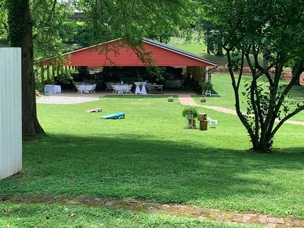 Early Inn at the Grove