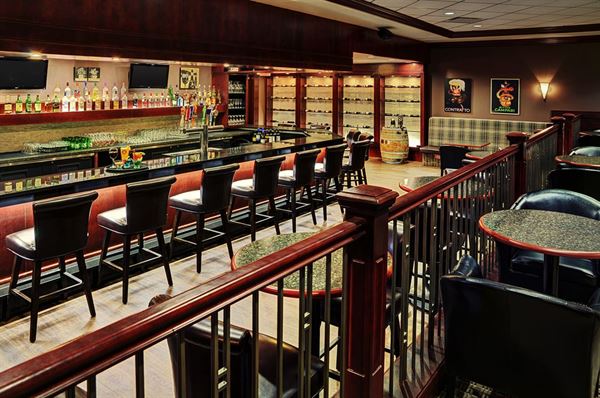 Chateau Nova Hotel Yellowhead