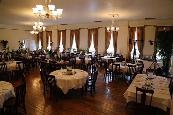 Martin & Mason Hotel