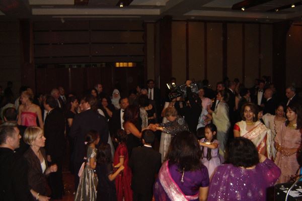 Desibels DJ, Karaoke & Photo Booth