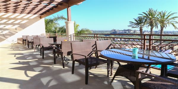 Grand Pacific Palisades Resort & Hotel