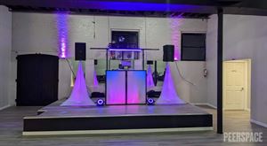 Ritmo Room: Front Room