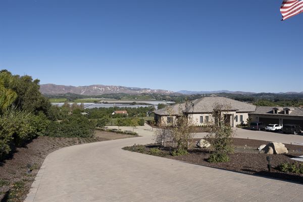 Personal Touch Event Venues (Somis)