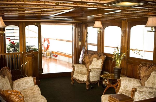 Electra Yacht Charters