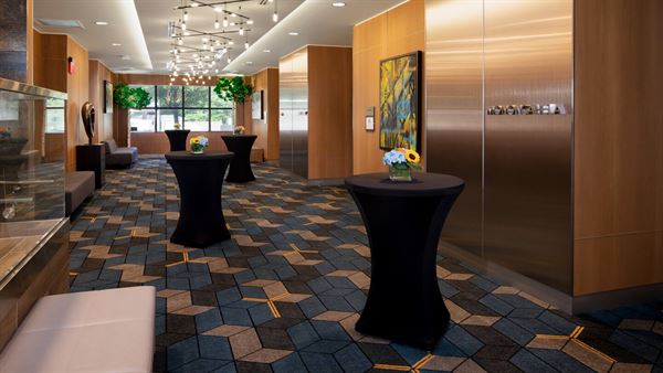 DoubleTree by Hilton Hotel and Suites Pittsburgh Downtown