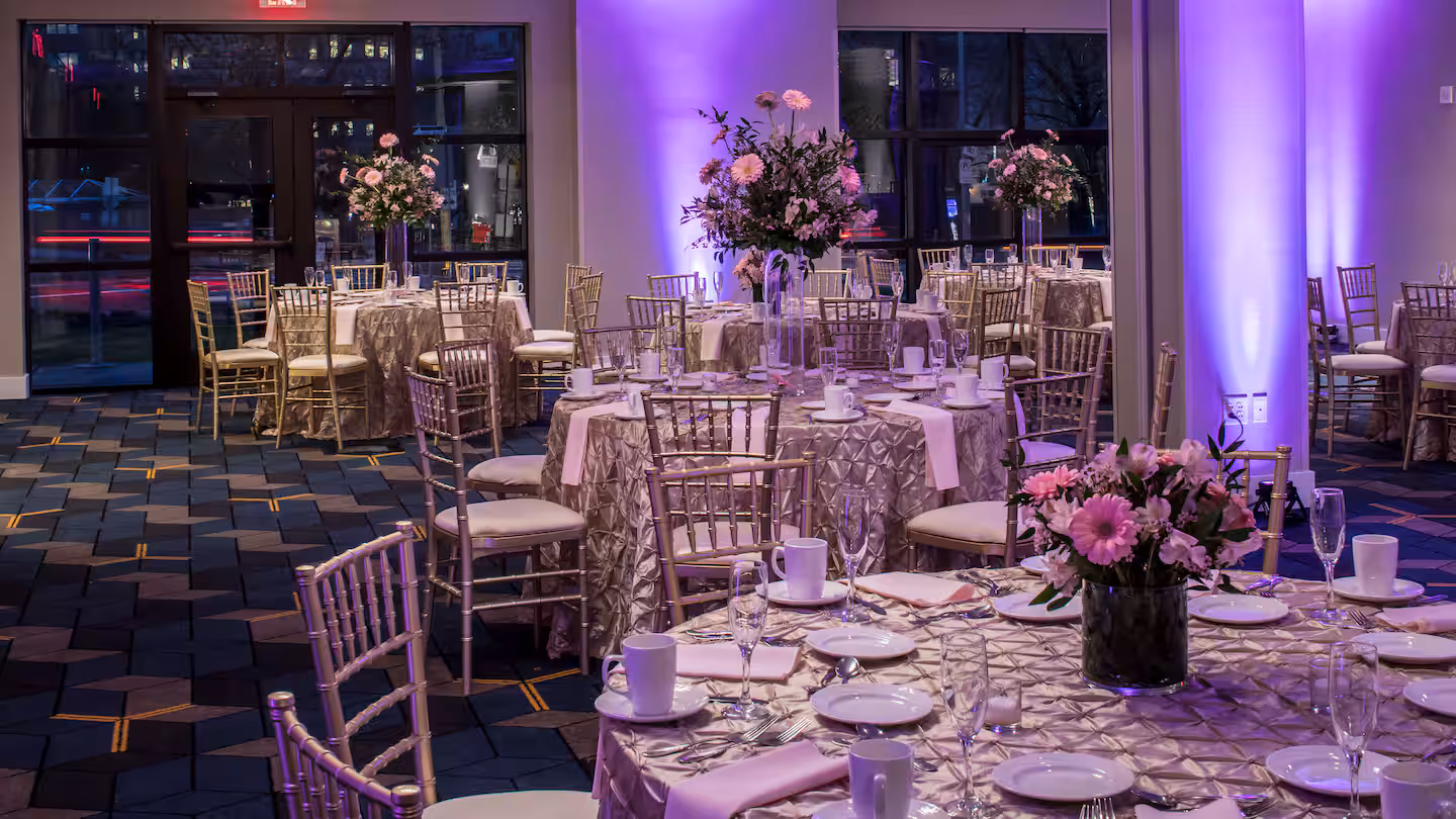 DoubleTree by Hilton Hotel and Suites Pittsburgh Downtown