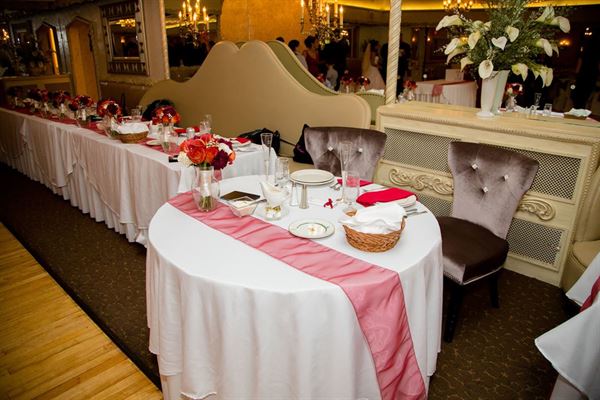 La-Vera Party Center