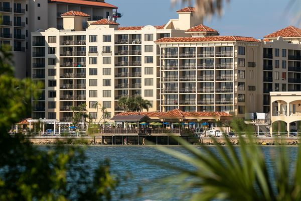 Holiday Inn Hotel & Suites Clearwater Beach