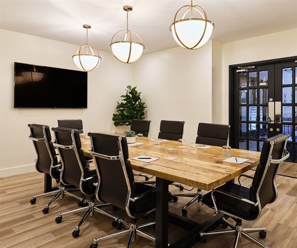 The Metcalfe Hotel by Gray Collection