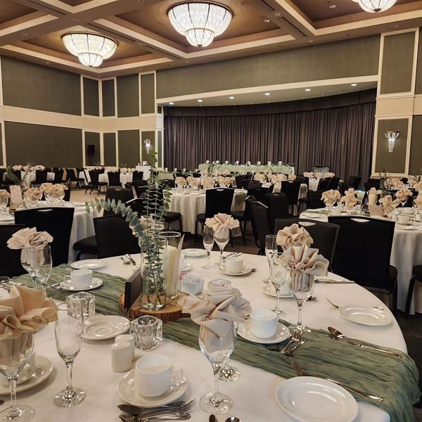 Best Western Plus Lamplighter Inn & Conference Centre
