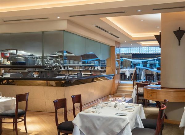 Metropolitan Hotel - Vancouver