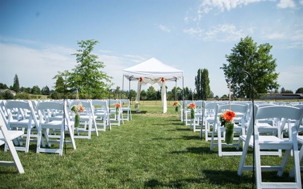 Neuwaukum Wedding and Event Hall