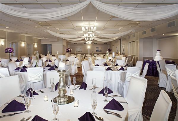 Best Western Plus - Steeplegate Inn