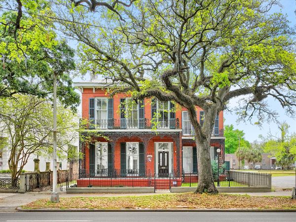 The Hallet-Irby House