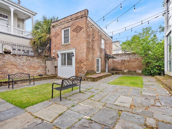 The Hallet-Irby House