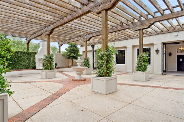 The Courtyard on Dauphin