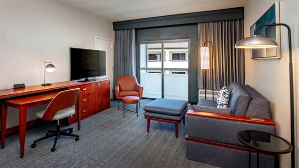 Courtyard Boston Andover