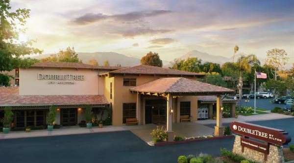 DoubleTree by Hilton Claremont