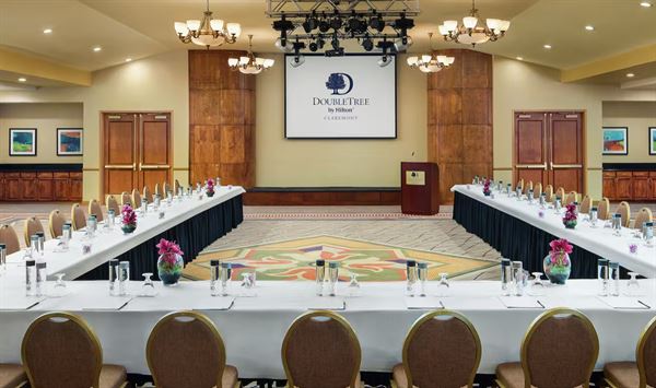 DoubleTree by Hilton Claremont