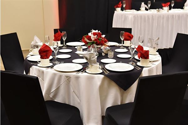 Hampton Inn & Suites Milwaukee West