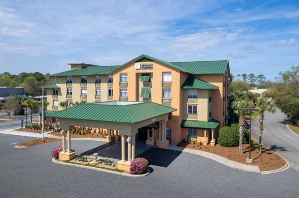 Holiday Inn Express & Suites Bluffton @ Hilton Head Area