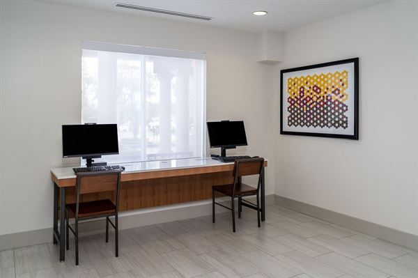 Holiday Inn Express & Suites Bluffton @ Hilton Head Area