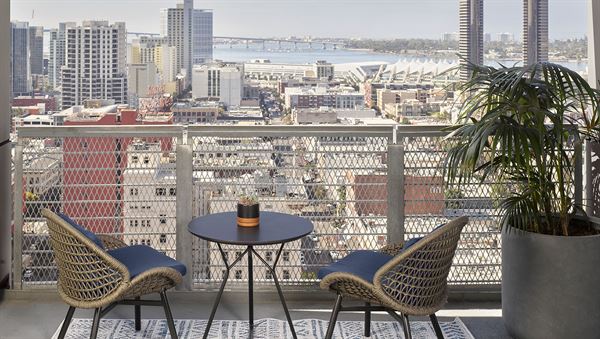 Alma San Diego Downtown, A Tribute Portfolio Hotel by Marriott