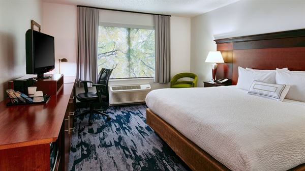 Fairfield Inn & Suites Detroit Livonia
